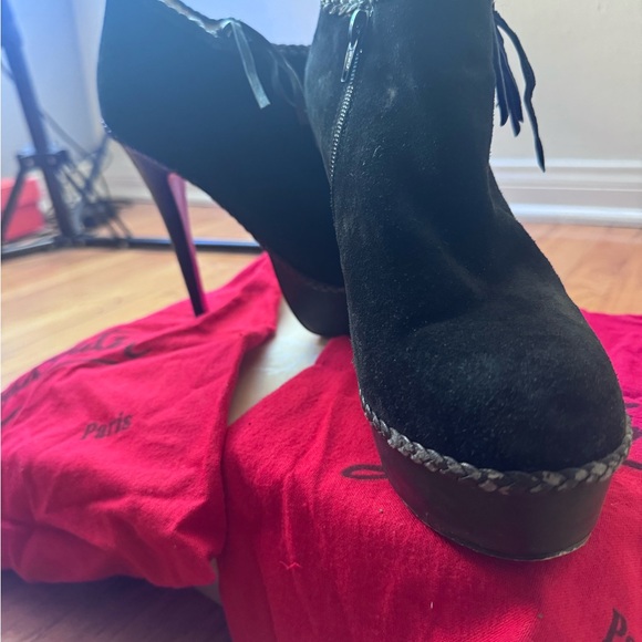 Used - Picture 4 of 5